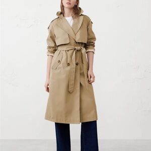 Classic Women's Trench Coat in Khaki